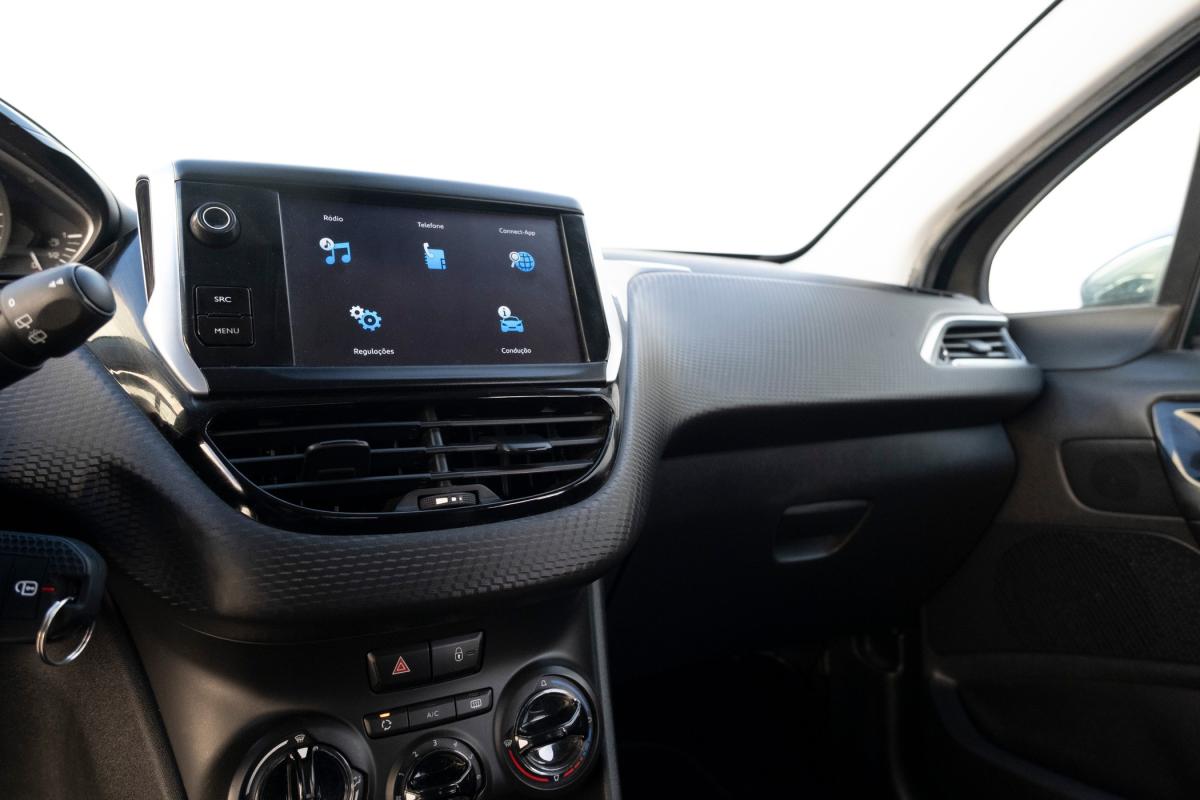 peugeot-208-2017-diesel-1560cc