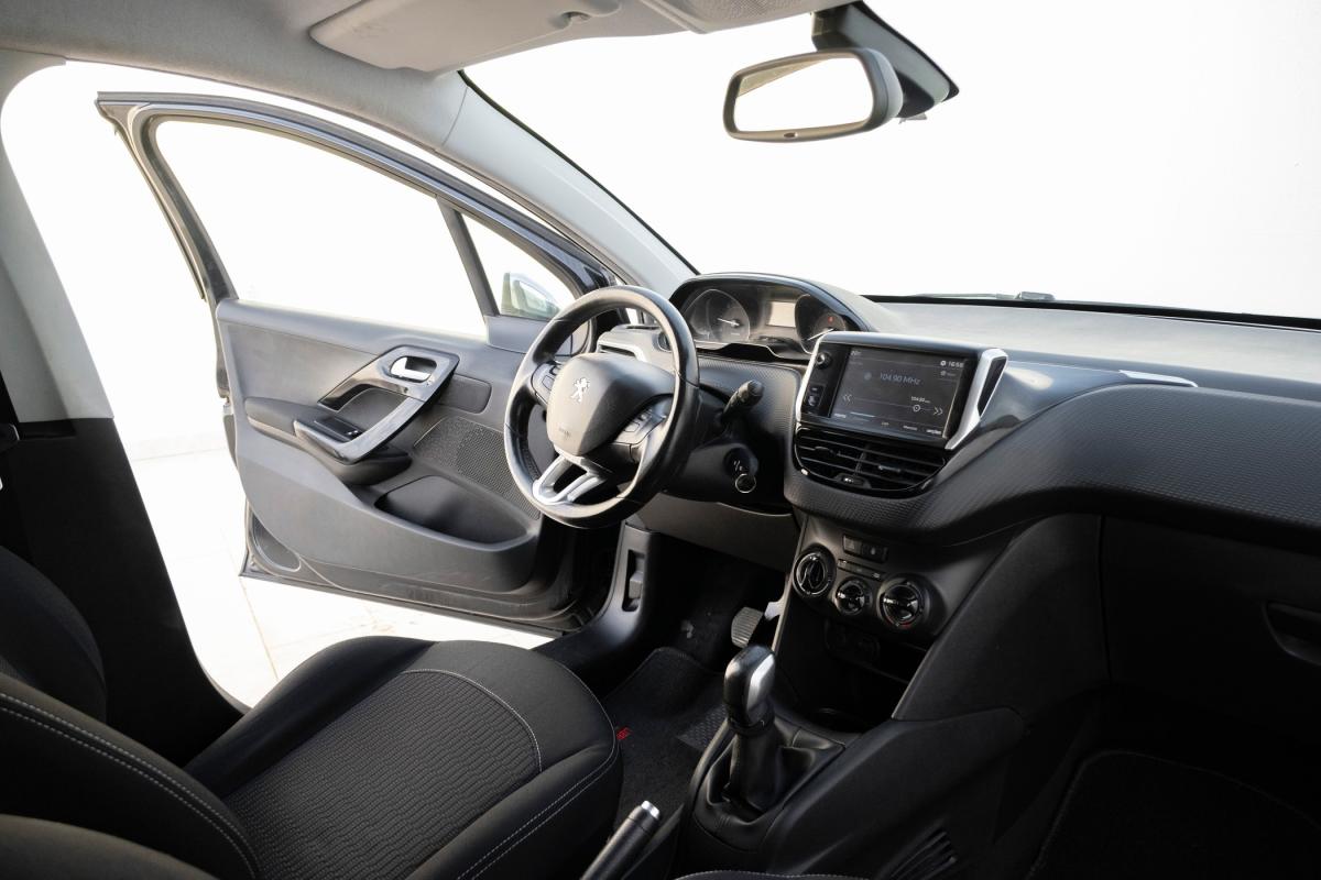 peugeot-208-2017-diesel-1560cc