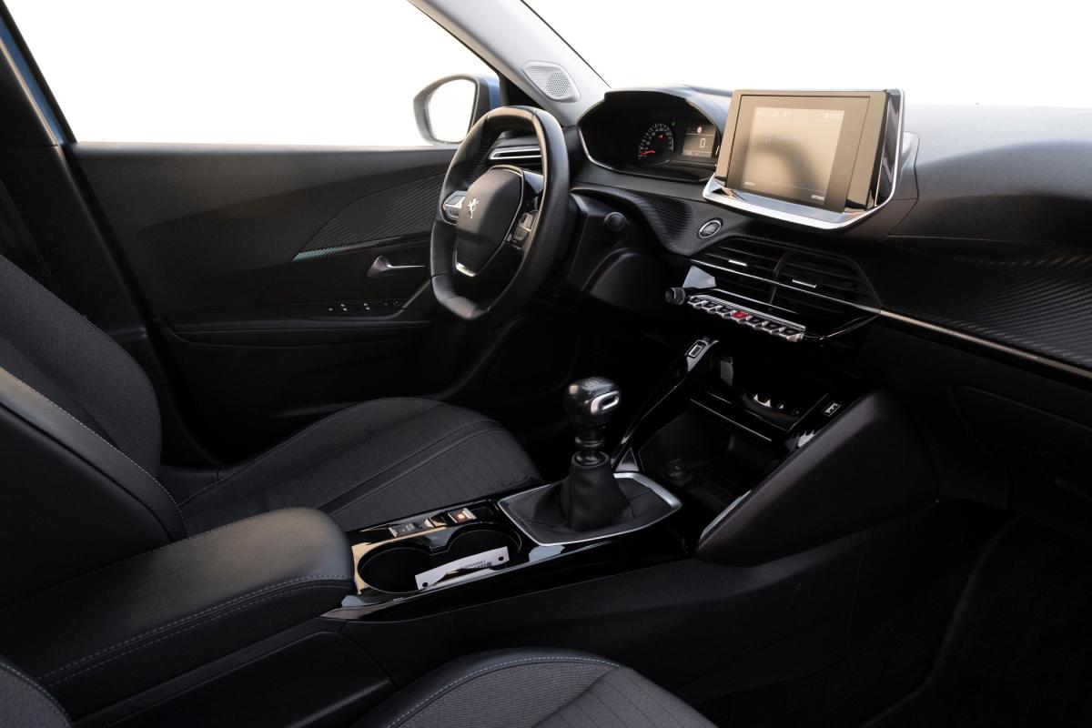 peugeot-2008-2021-diesel-1499cc