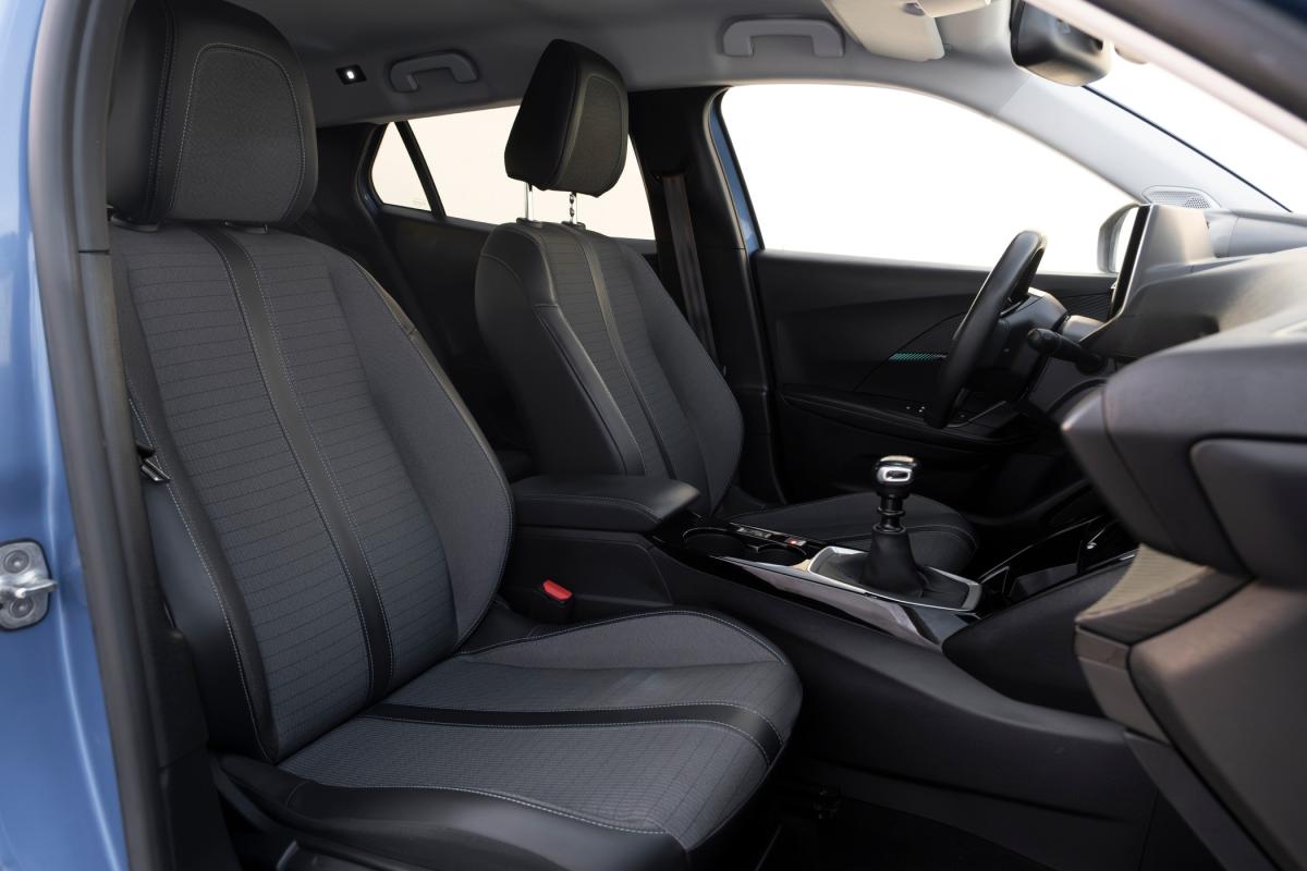 peugeot-2008-2021-diesel-1499cc
