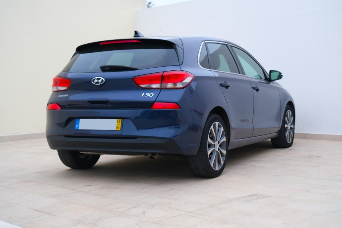 hyundai-i30-2018-diesel-1598cc