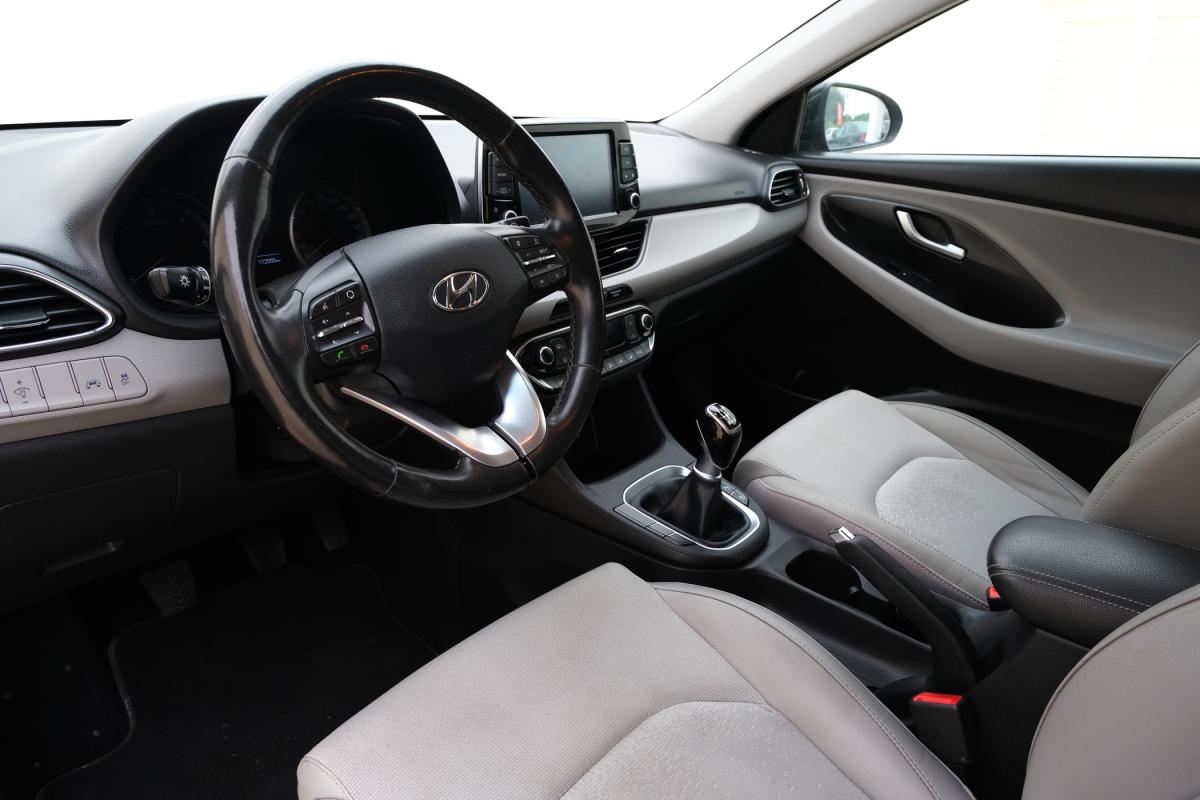hyundai-i30-2018-diesel-1598cc