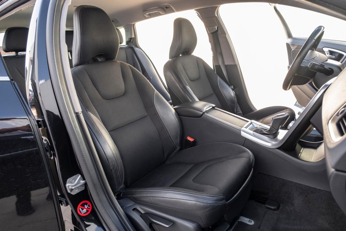 volvo-v60-2017-diesel-1969cc