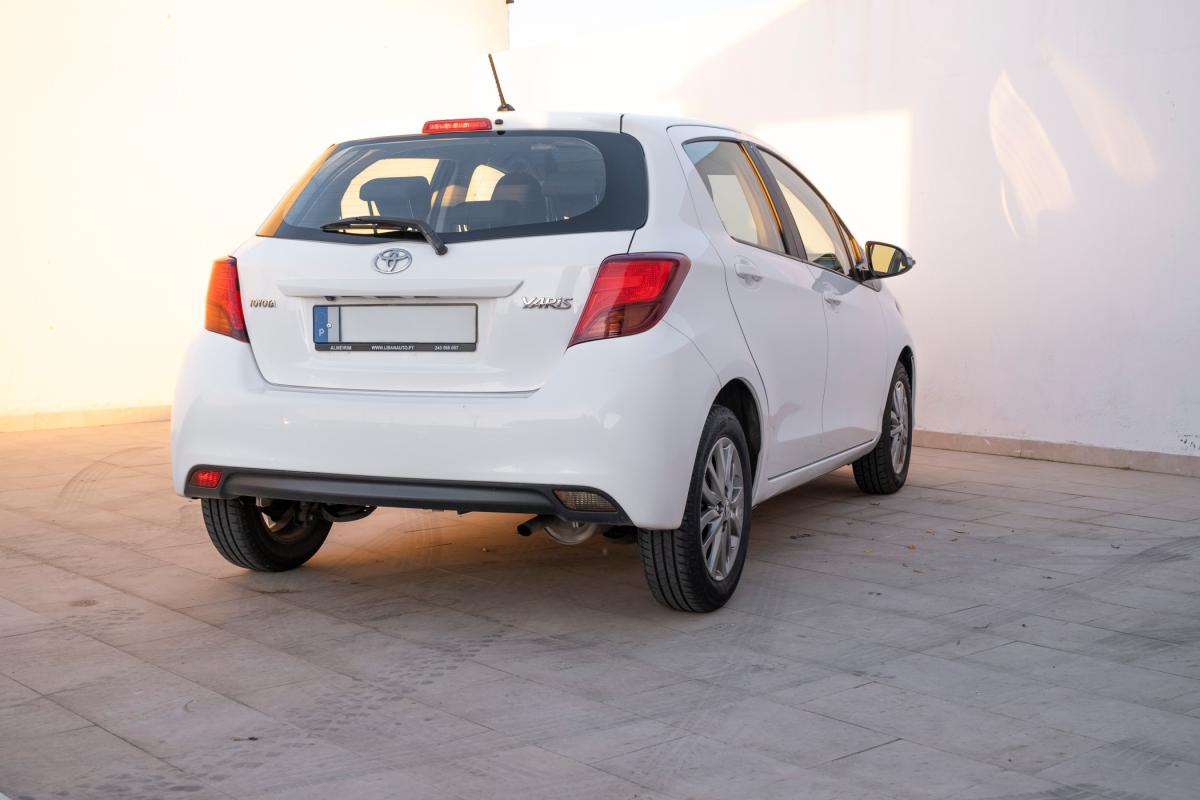 toyota-yaris-2016-gasolina-998cc