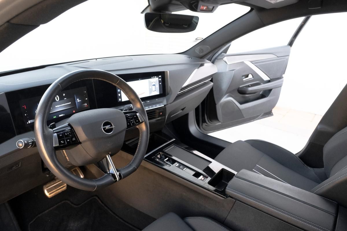 opel-astra-sport-tourer-2024-diesel-1499cc