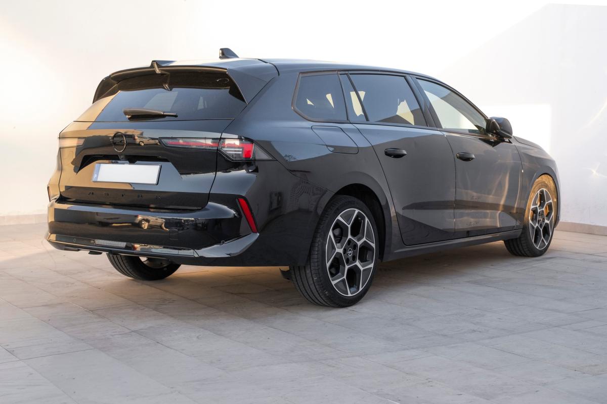 opel-astra-sport-tourer-2024-diesel-1499cc