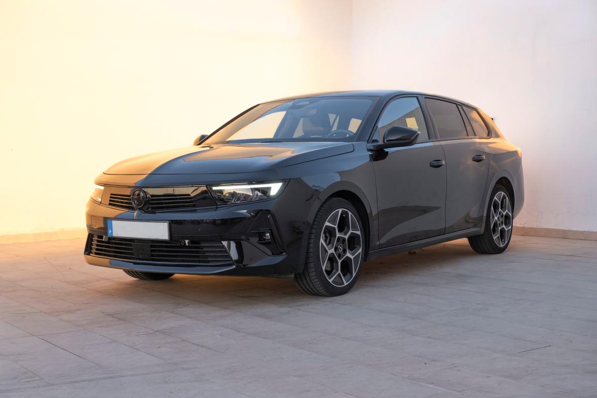 opel-astra-sport-tourer-2024-diesel-1499cc