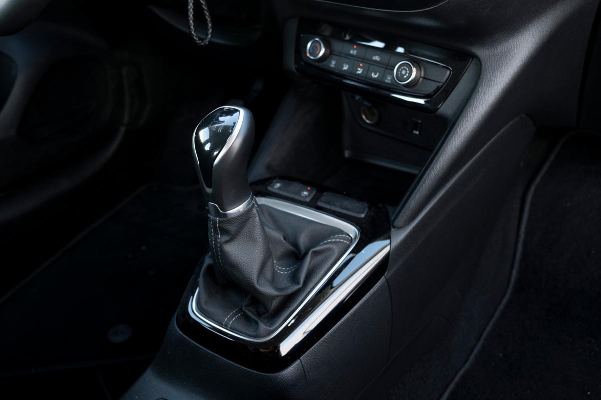 opel-corsa-2023-gasolina-1199cc