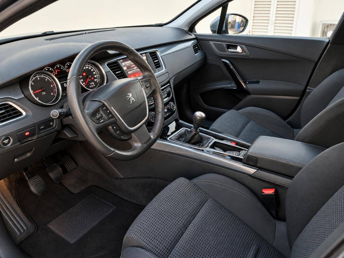 peugeot-508-sw-2020-diesel-1560cc