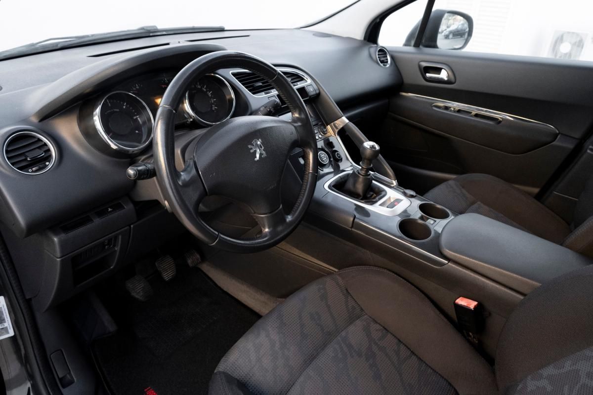 peugeot-3008-2011-diesel-1560cc