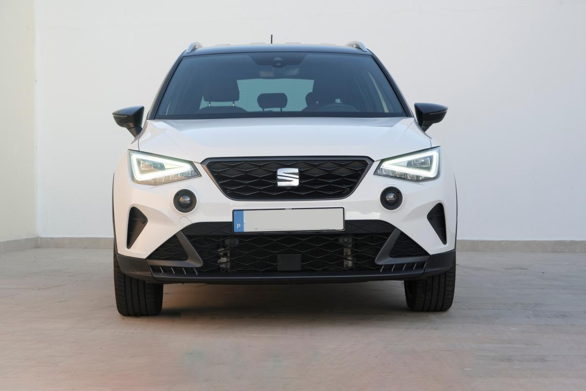seat-arona-2023-gasolina-999cc