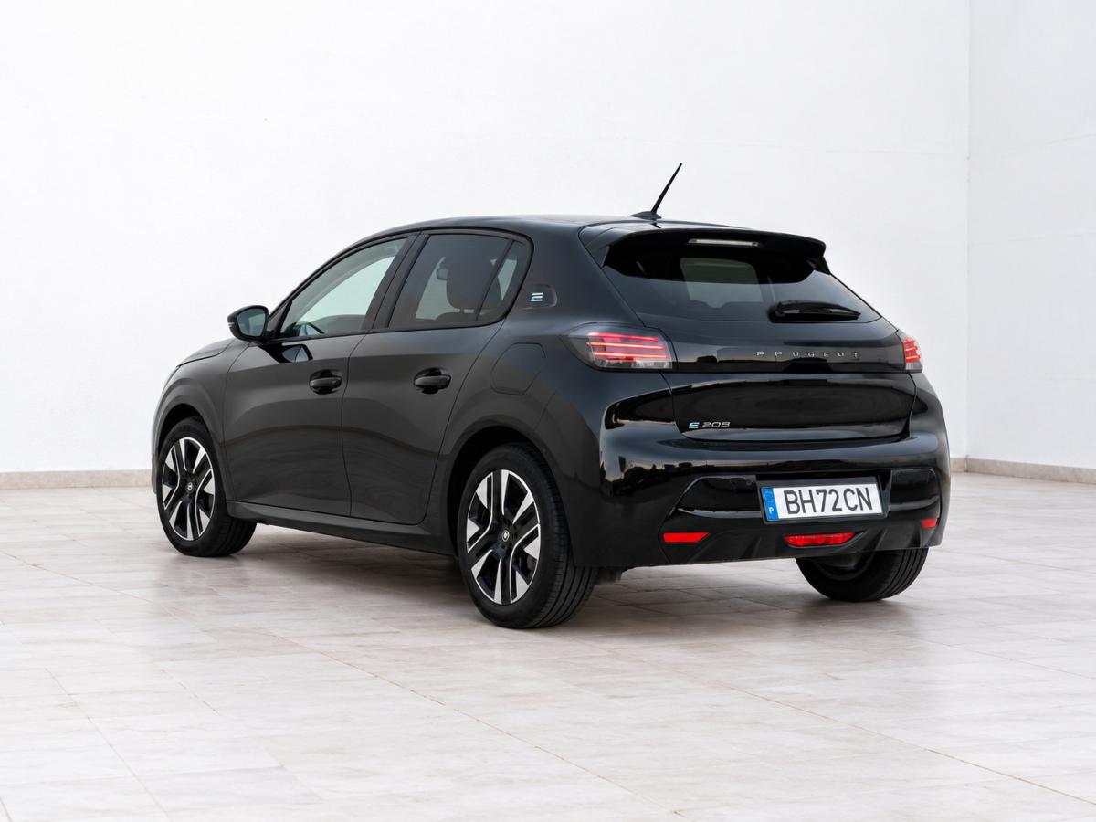 peugeot-208-2025-eletrico-0cc