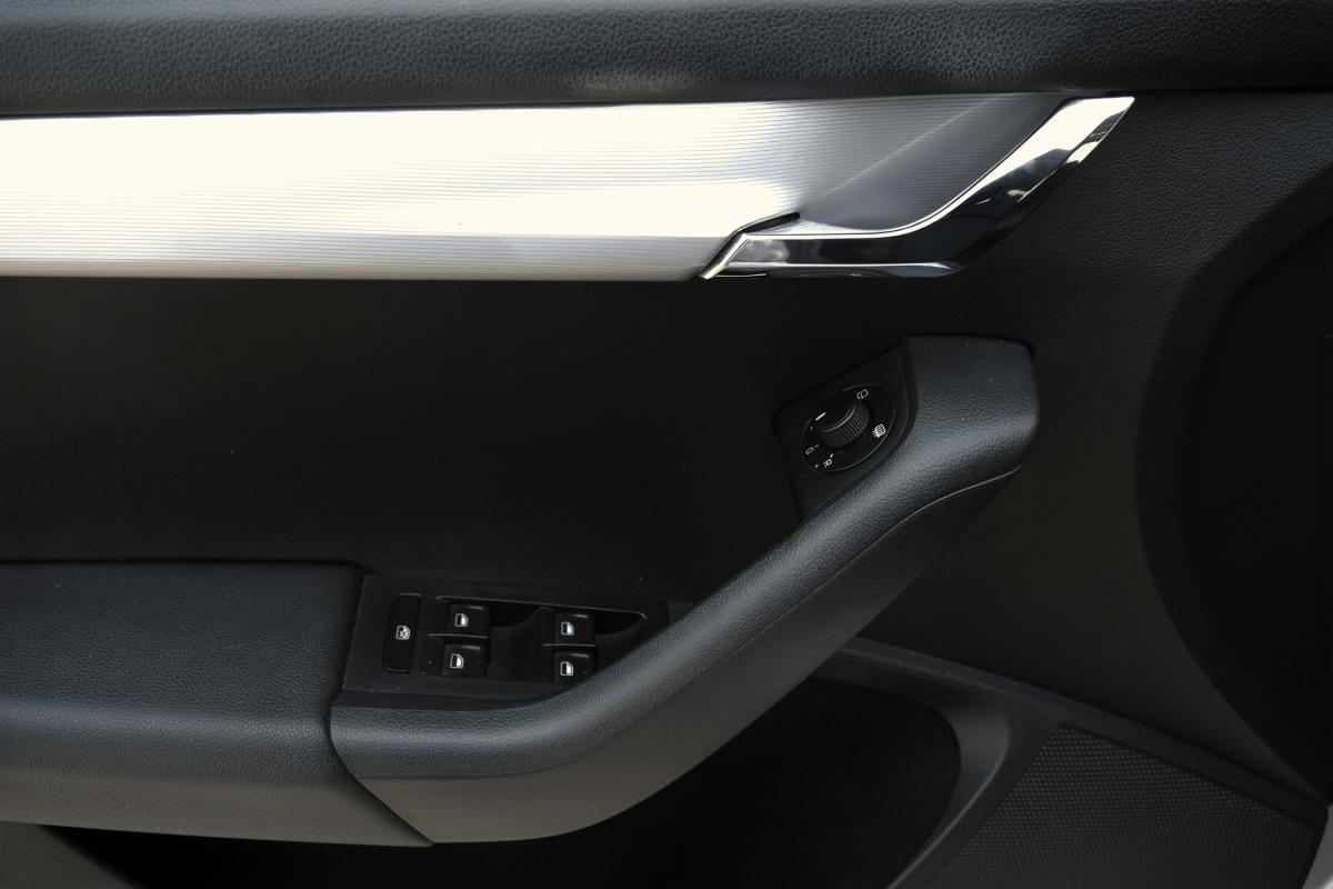 skoda-octavia-2015-diesel-1598cc
