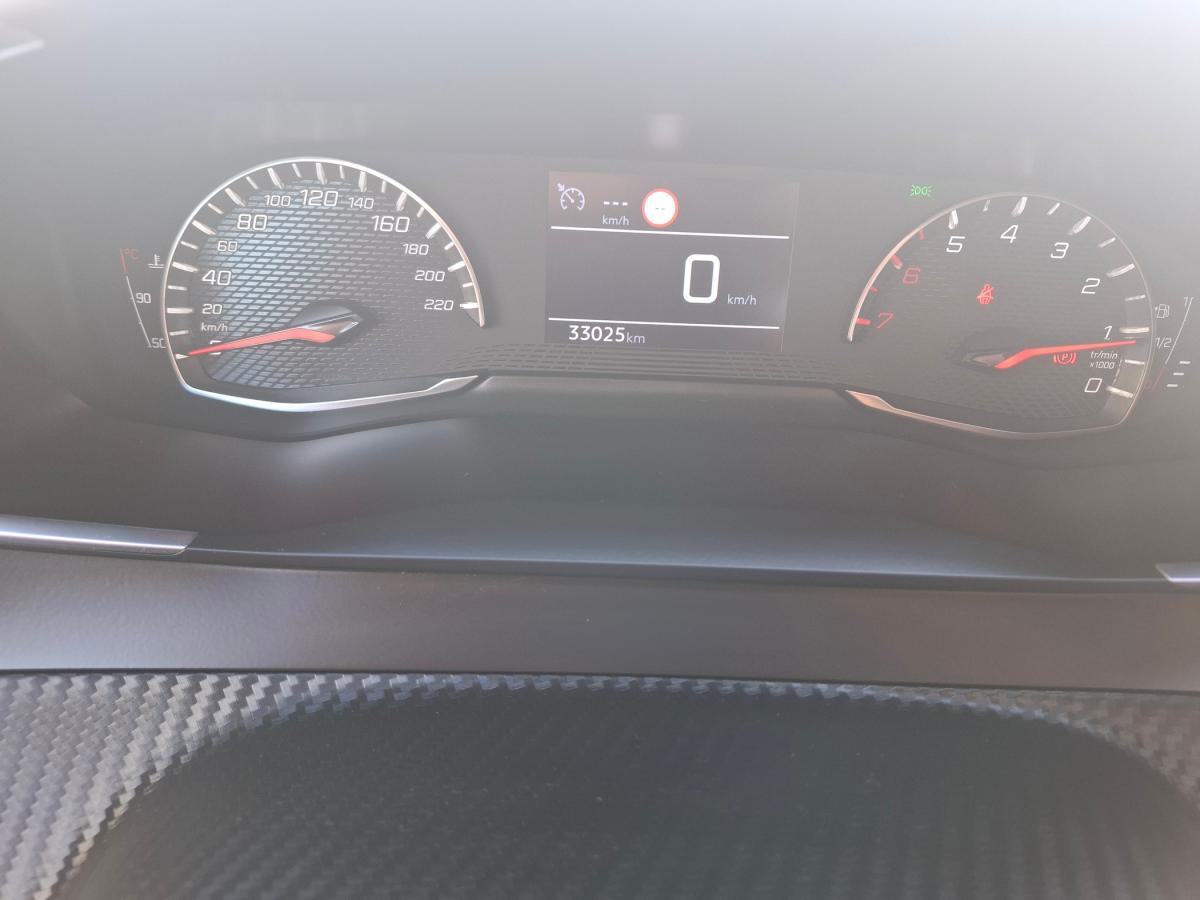 peugeot-2008-2024-gasolina-1199cc