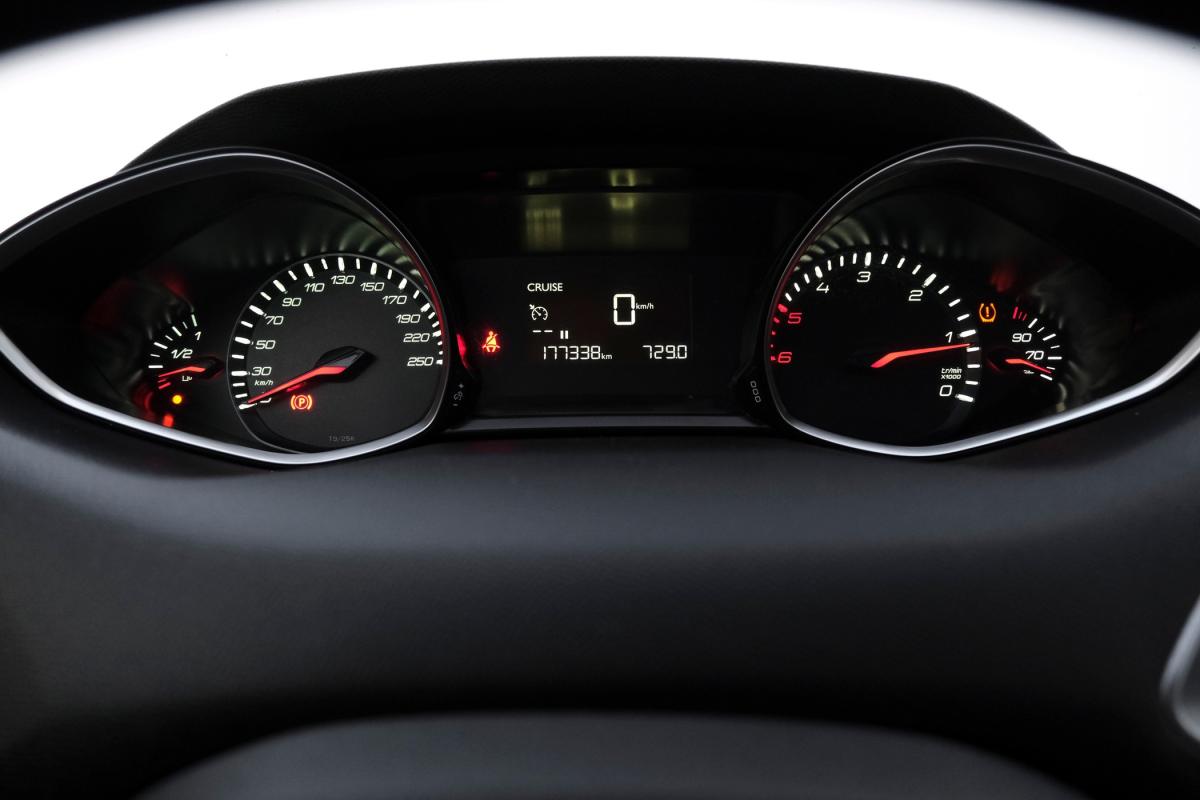 peugeot-308-sw-2018-diesel-1499cc