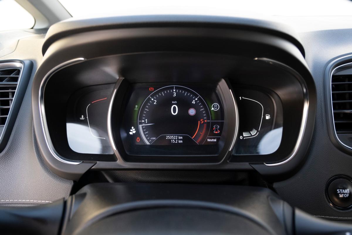 renault-grand-scenic-2023-gasolina-1332cc