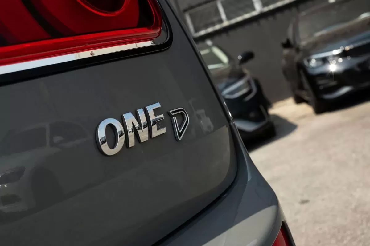mini-clubman-2018-diesel-1496cc
