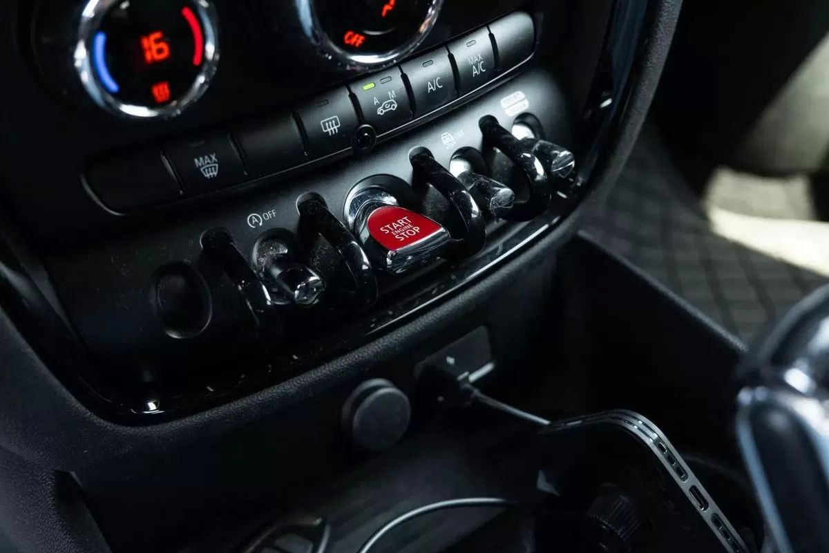 mini-clubman-2018-diesel-1496cc