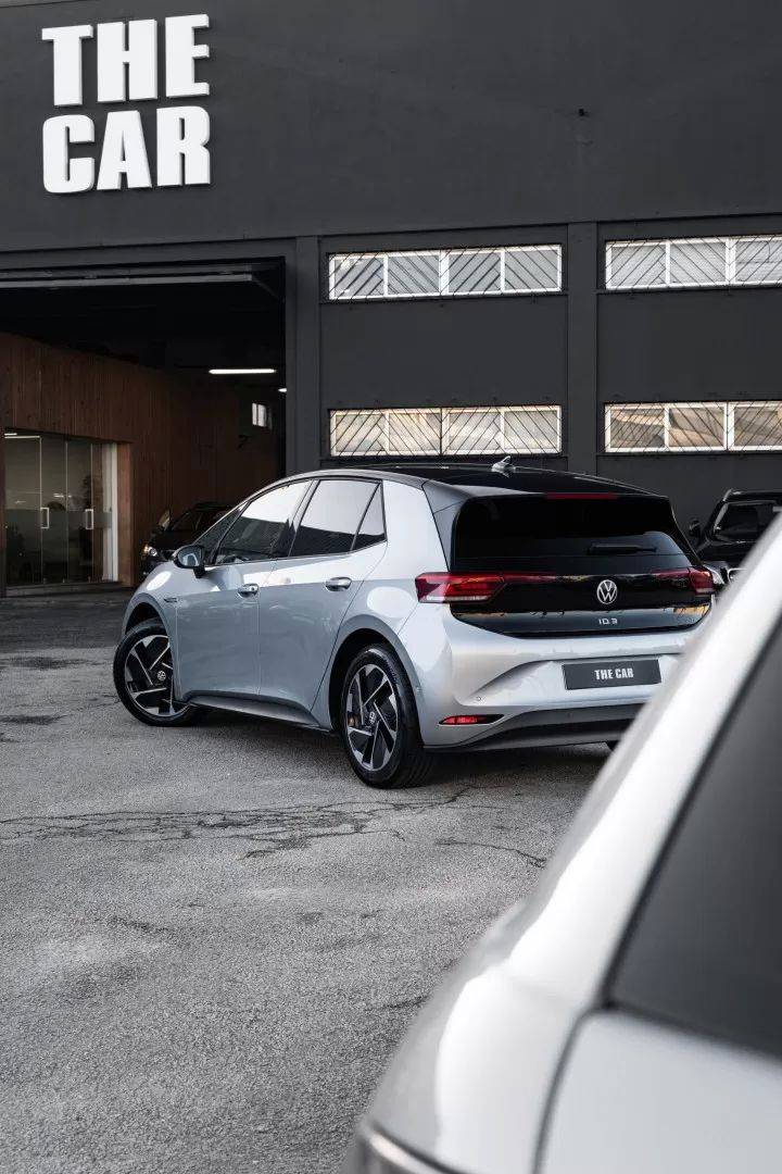 volkswagen-id-3-2023-eletrico-200cc