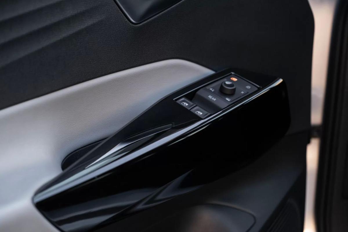 volkswagen-id-3-2023-eletrico-200cc