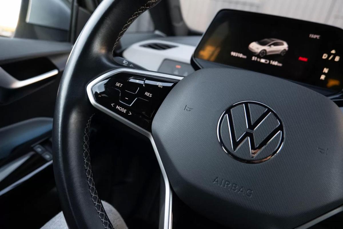 volkswagen-id-3-2023-eletrico-200cc