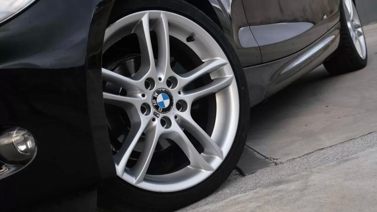 bmw-serie-1-2010-diesel-1995cc