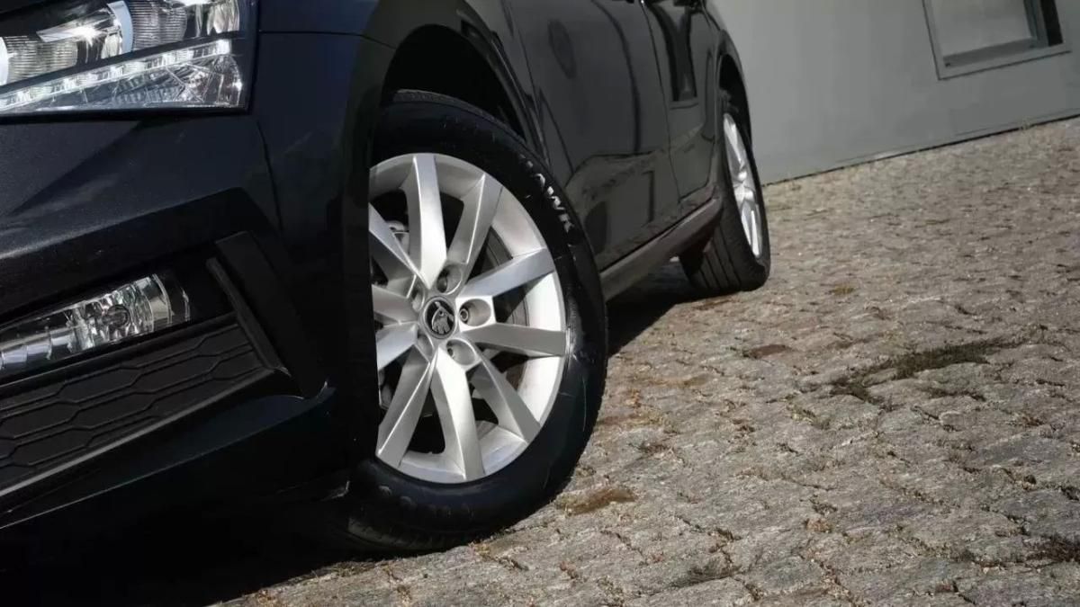 skoda-scala-2022-gasolina-999cc