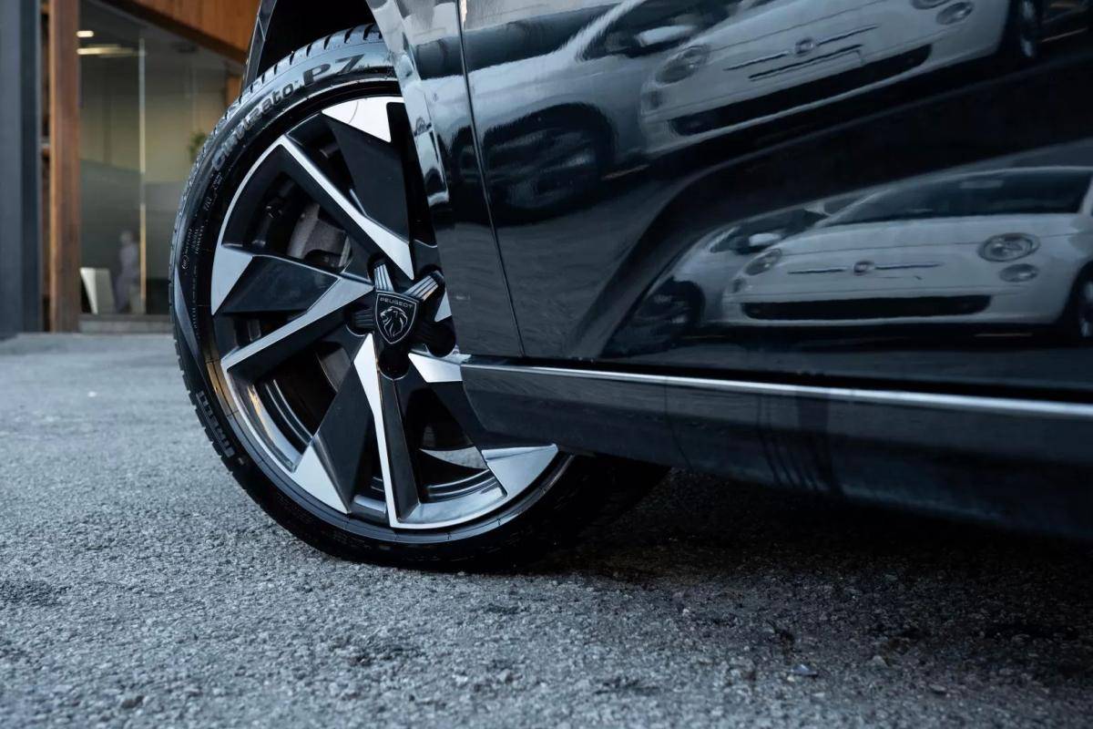 peugeot-308-2022-hibrido-1598cc