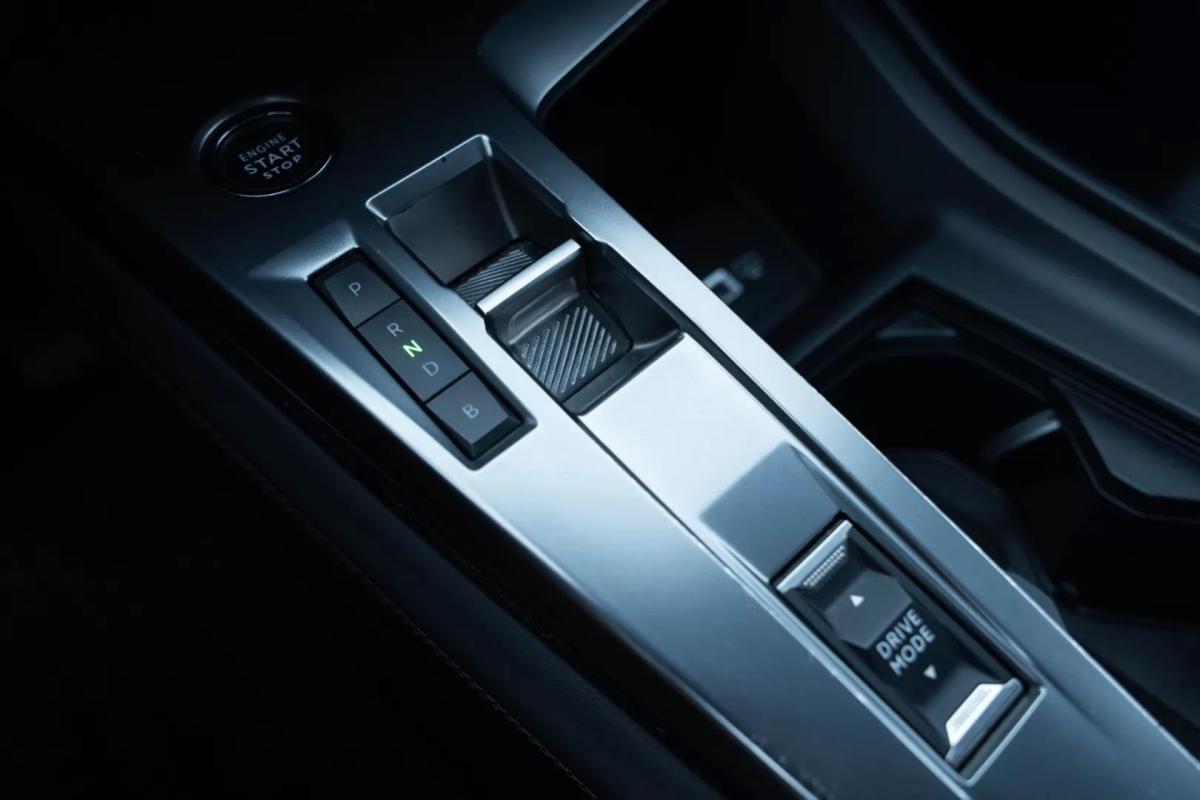 peugeot-308-2022-hibrido-1598cc