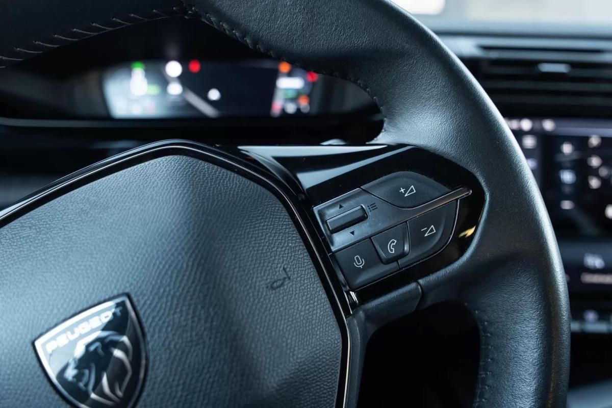 peugeot-308-2022-hibrido-1598cc