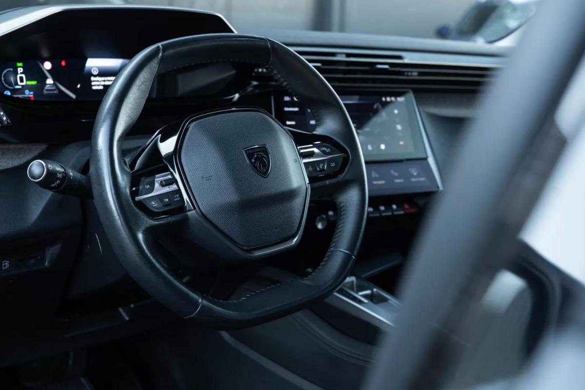 peugeot-308-2022-hibrido-1598cc