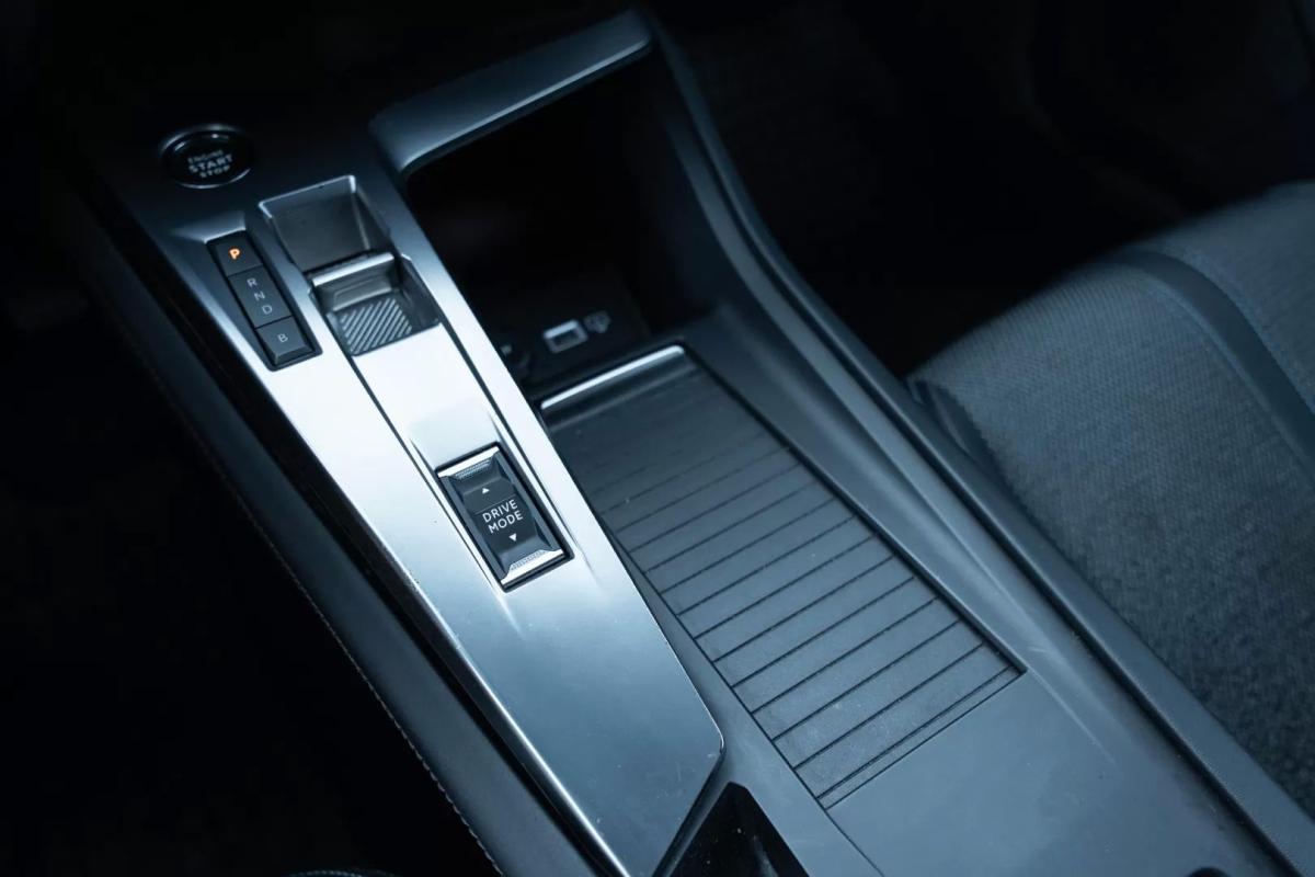 peugeot-308-2022-hibrido-1598cc