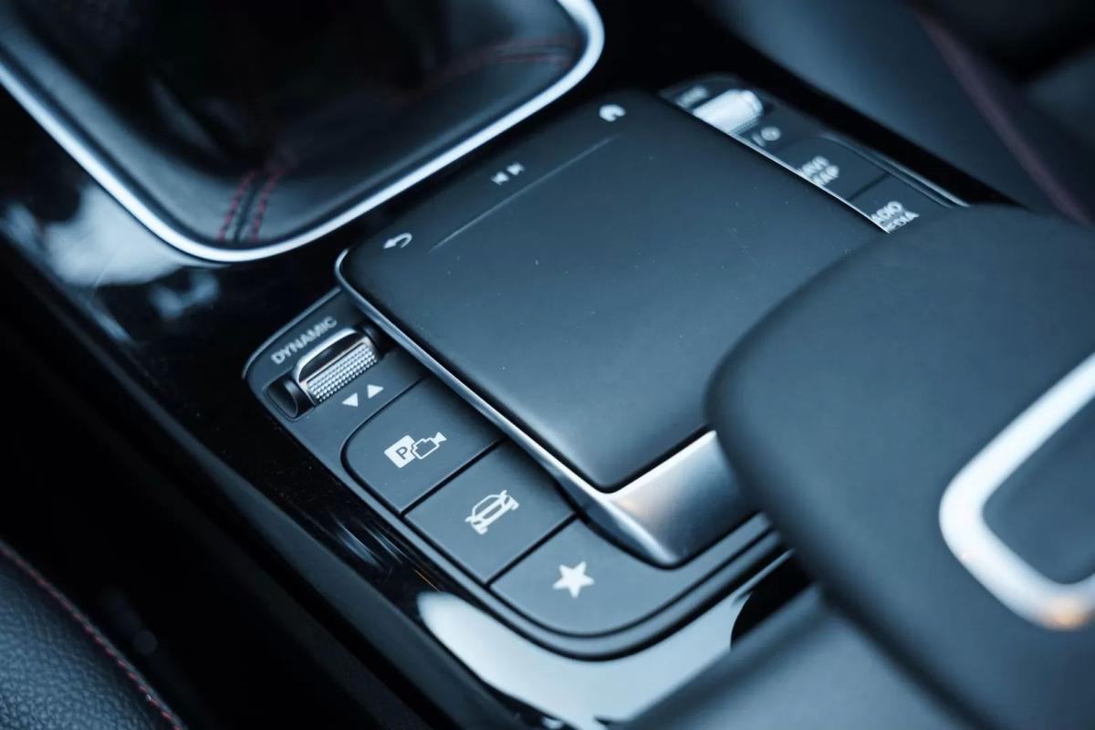 mercedes-benz-classe-a-2021-gasolina-1332cc