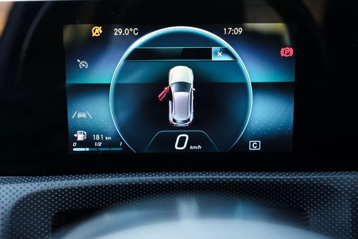 mercedes-benz-classe-a-2021-gasolina-1332cc