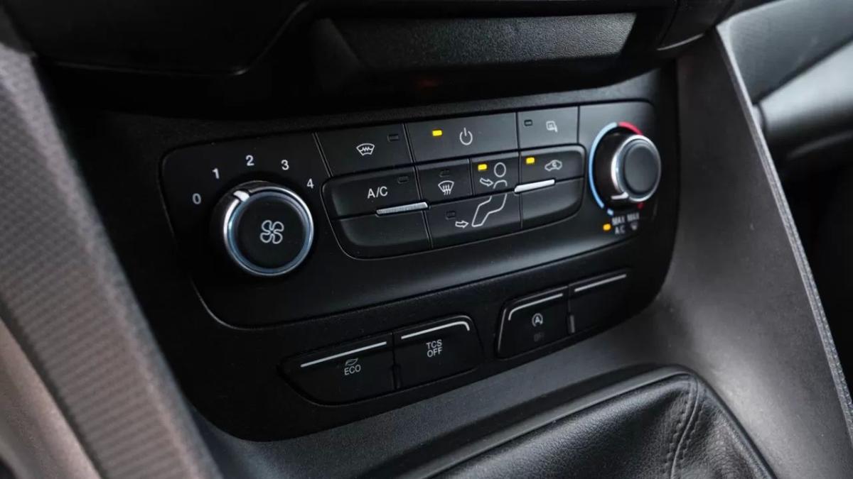 ford-transit-connect-2022-diesel-1499cc