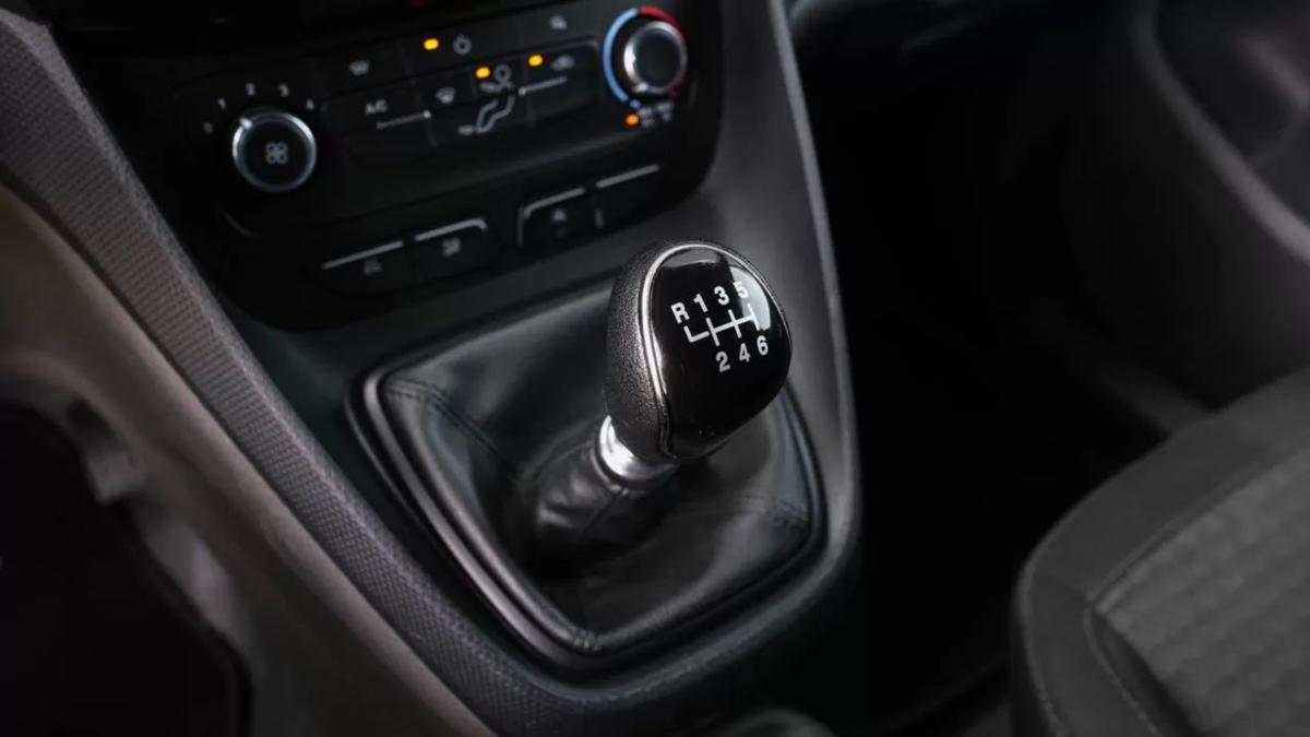 ford-transit-connect-2022-diesel-1499cc