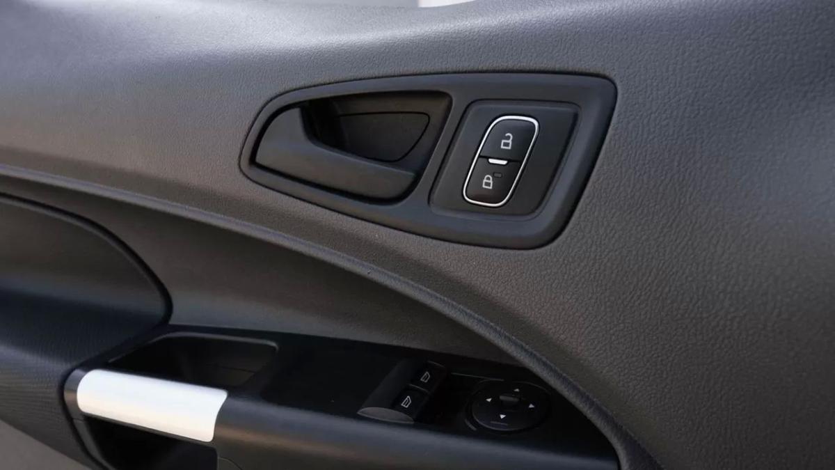 ford-transit-connect-2022-diesel-1499cc
