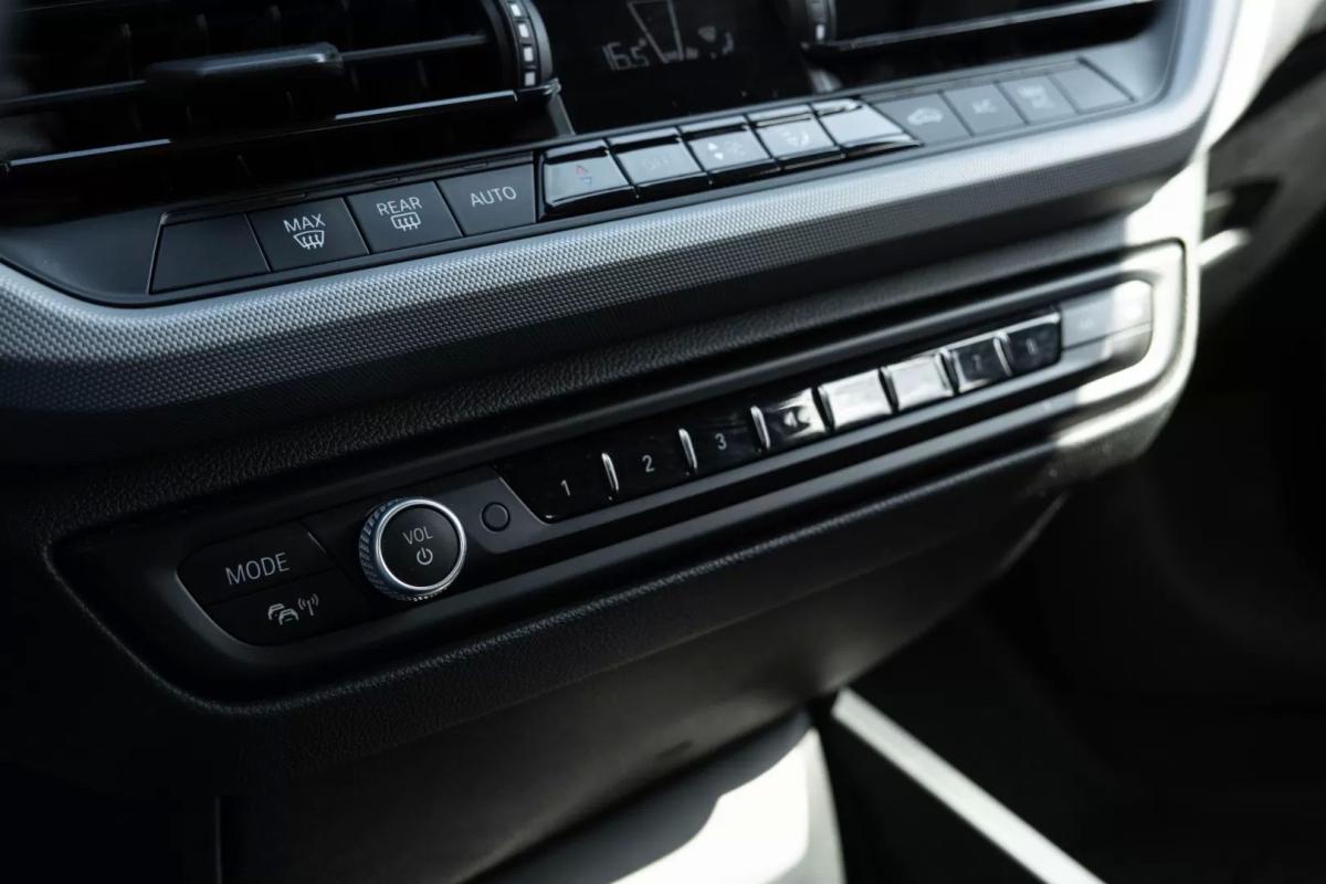 bmw-serie-1-2019-diesel-1496cc
