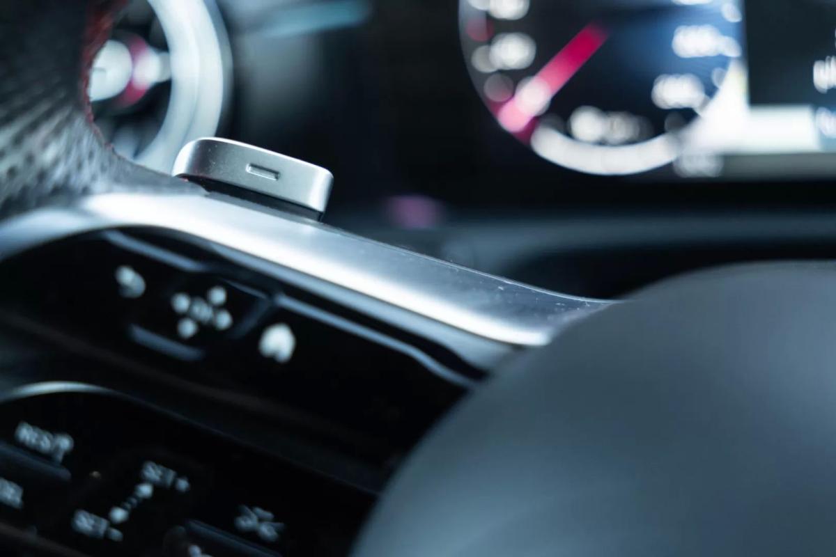 mercedes-benz-classe-a-2023-hibrido-1332cc