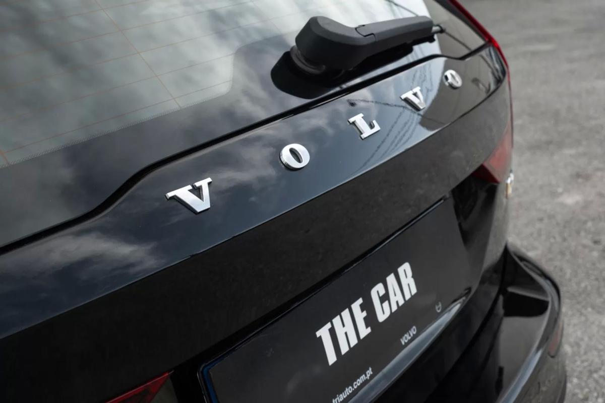 volvo-v60-2019-diesel-1969cc