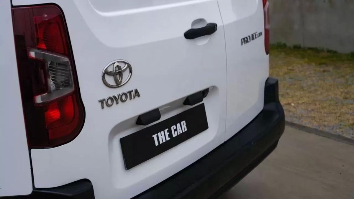 toyota-proace-2021-diesel-1498cc