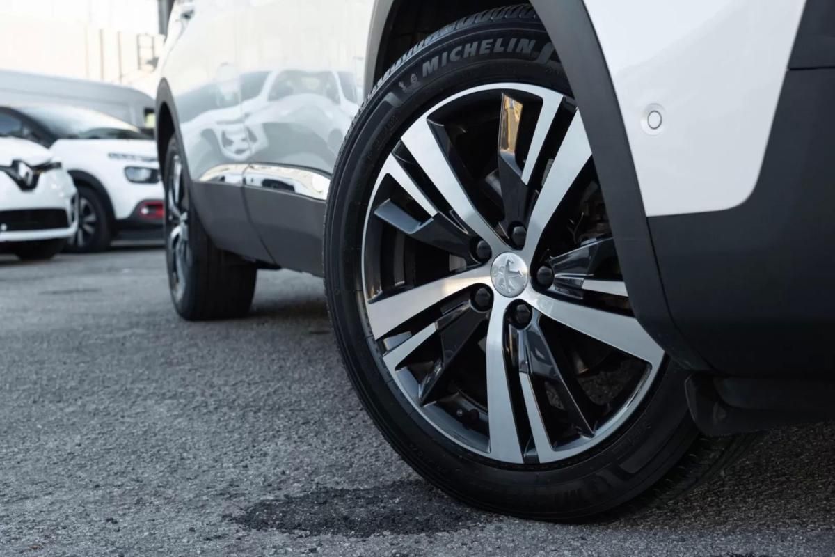peugeot-5008-2019-diesel-1499cc