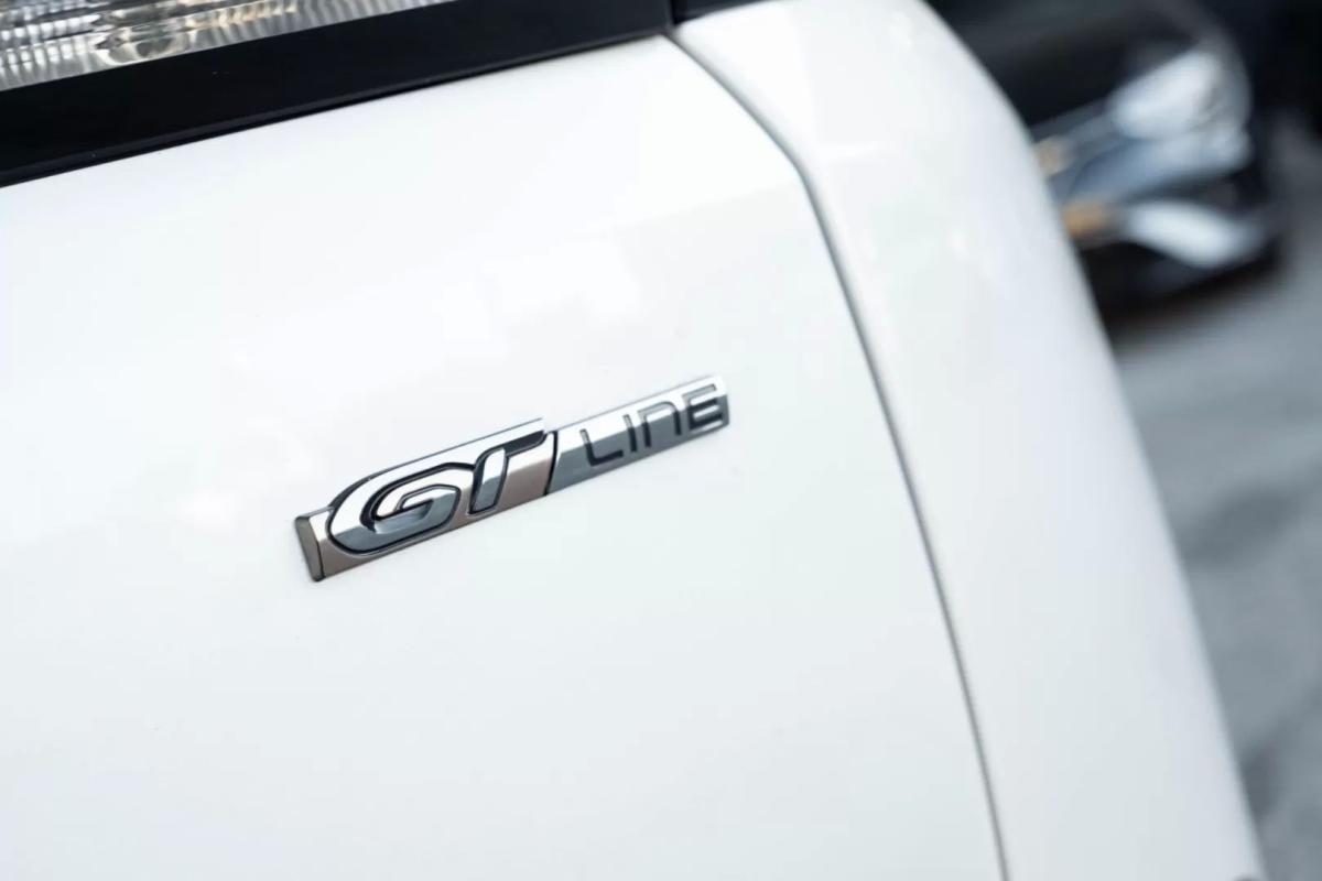 peugeot-5008-2019-diesel-1499cc