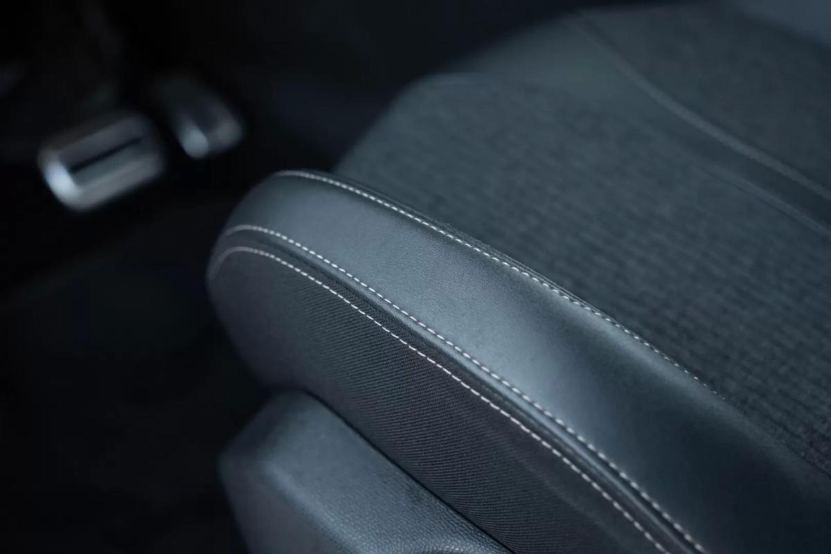 peugeot-5008-2019-diesel-1499cc