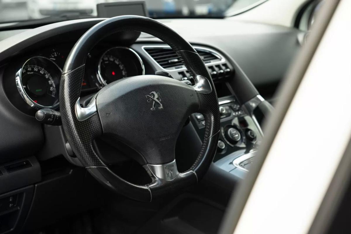 peugeot-3008-2014-hibrido-a-diesel-1997cc