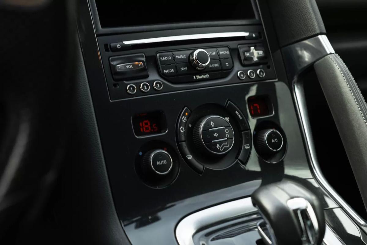 peugeot-3008-2014-hibrido-a-diesel-1997cc