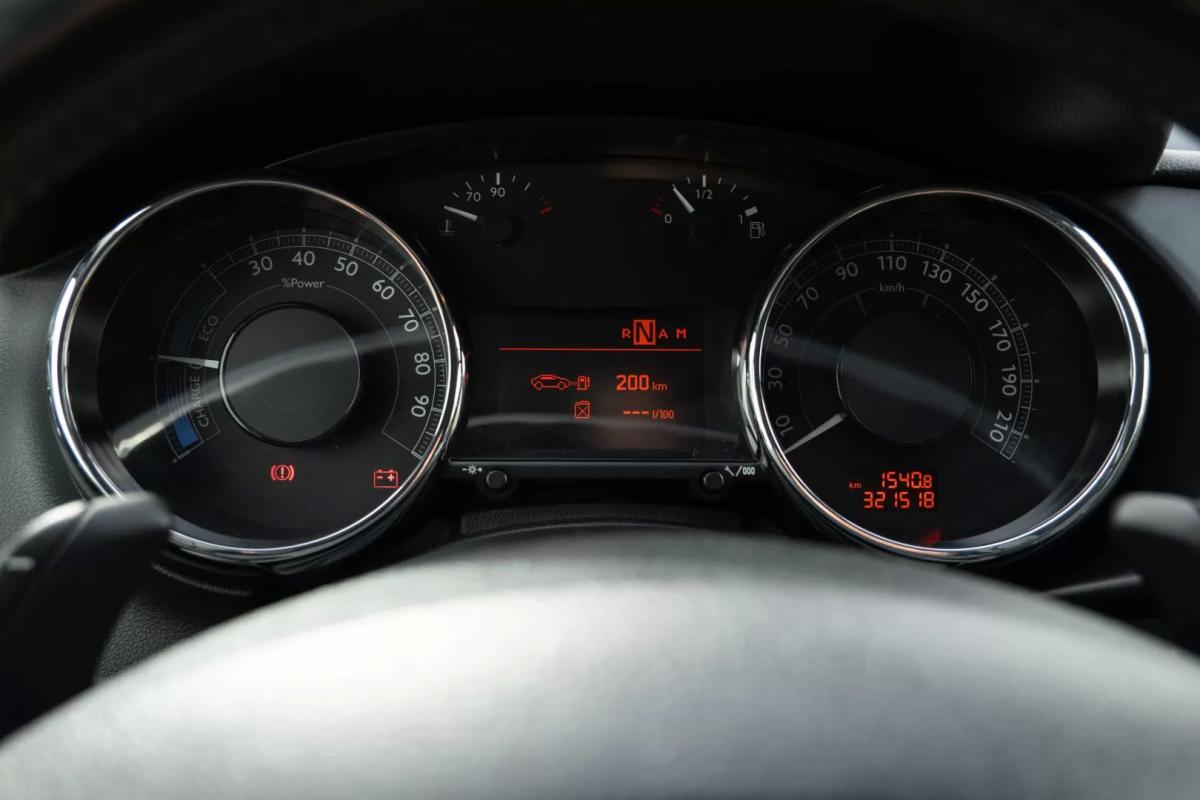 peugeot-3008-2014-hibrido-a-diesel-1997cc