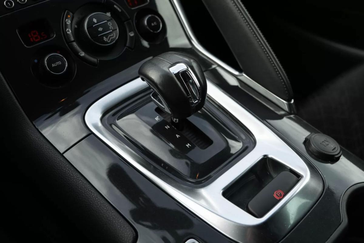 peugeot-3008-2014-hibrido-a-diesel-1997cc