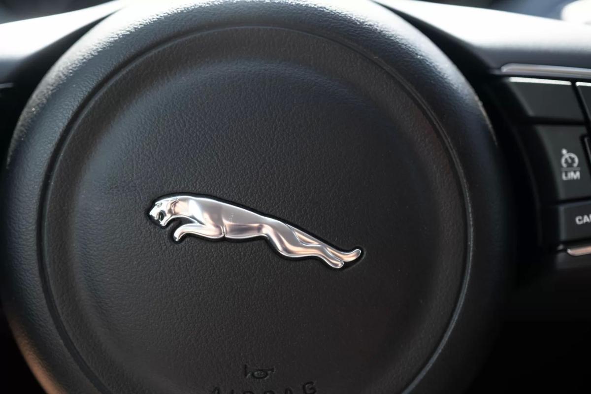 jaguar-e-pace-2018-diesel-1999cc