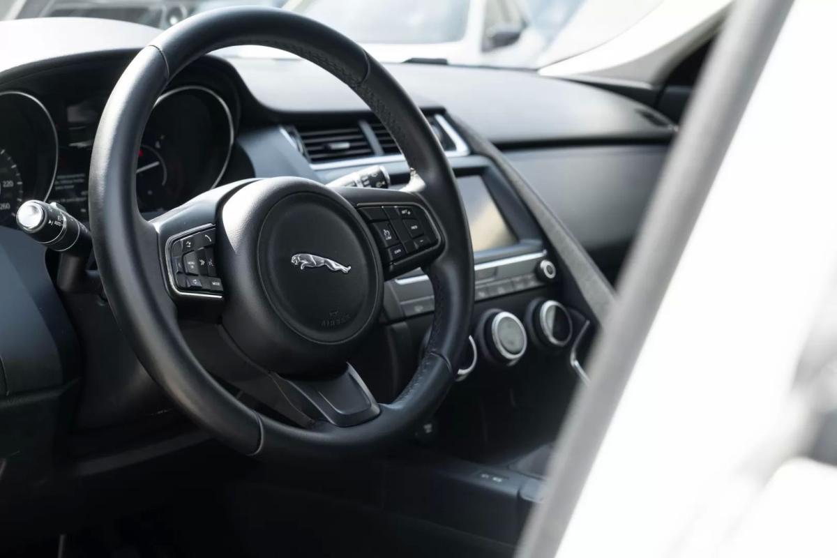jaguar-e-pace-2018-diesel-1999cc